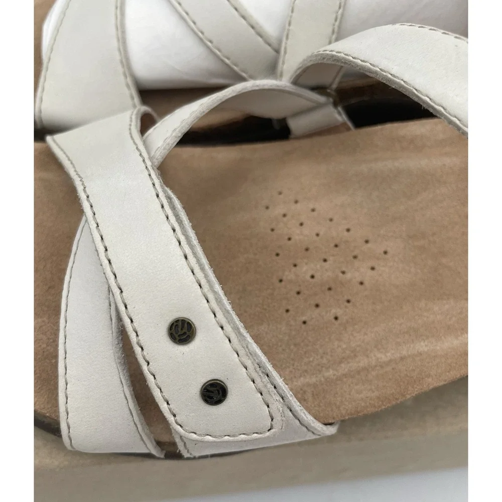 Taos Footwear Women's Leather Sandals Grand Z Off White 6M New In Box Comfort
